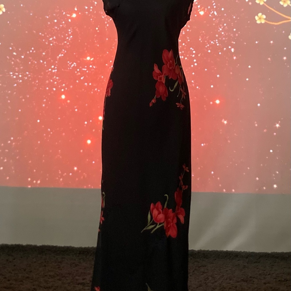 Elegant Black Floral Maxi Dress